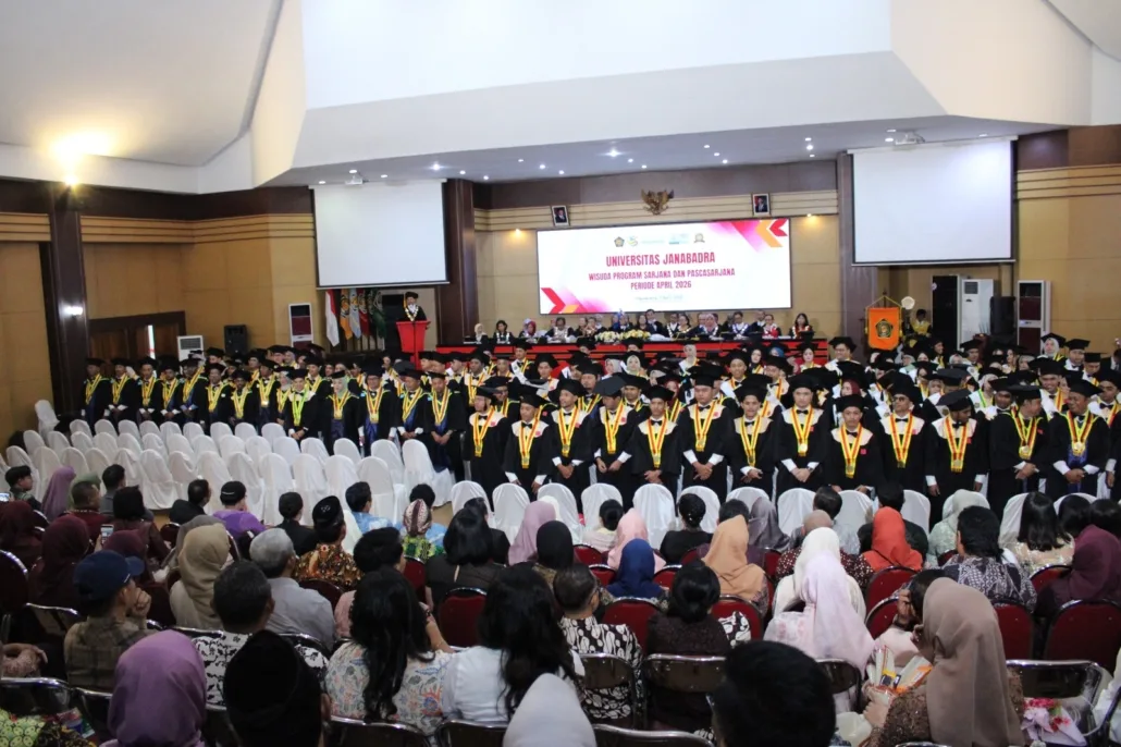 Universitas Janabadra Lepas 306 Wisudawan, Dorong Lulusan Jadi Pencipta Peluang